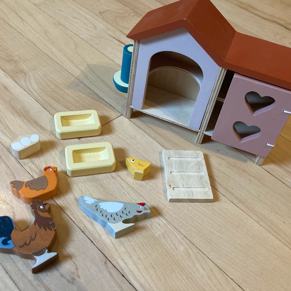 Wooden Chicken Coop Playset - Pastel Multi-Color
